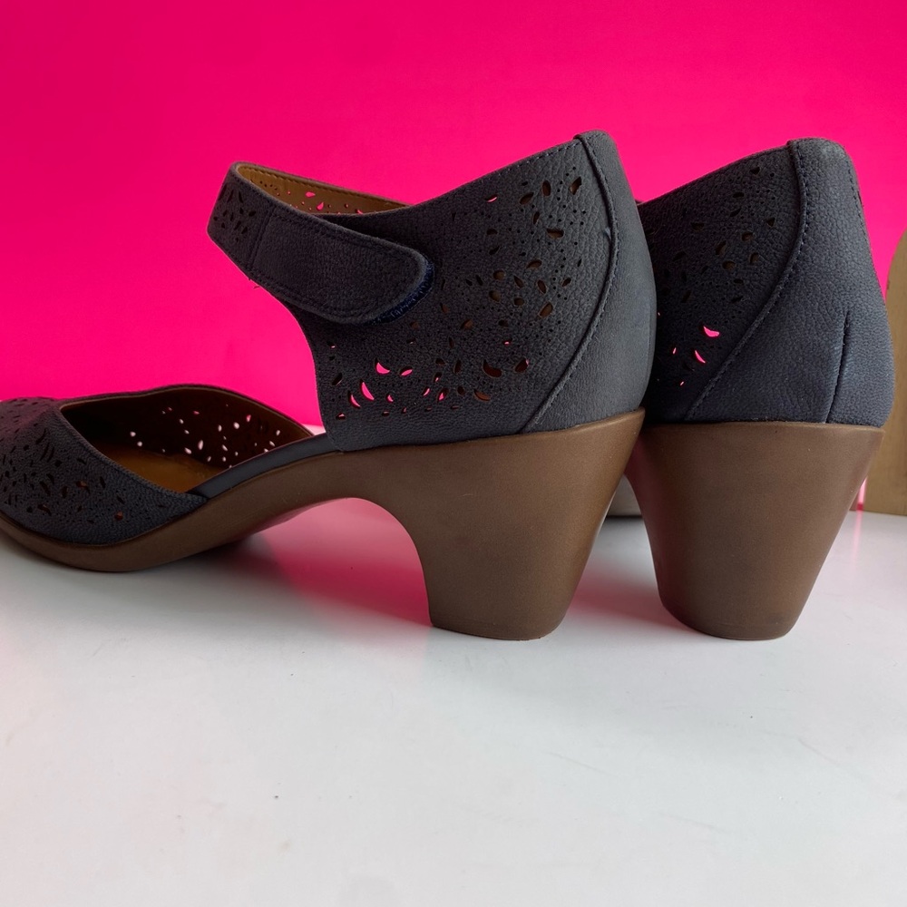 EASY SPIRIT Cindie Mary Jane Round Toe Block Heel Blue Dress Pumps Size 9 - Picture 6 of 14